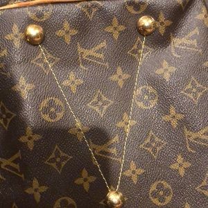 Louis Vuitton Tivoli Monograms